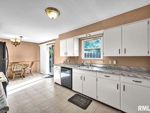 5th image of 6707 N Rockvale Dr