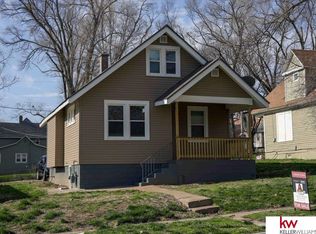 3469 Grand Ave, Omaha, NE 68111