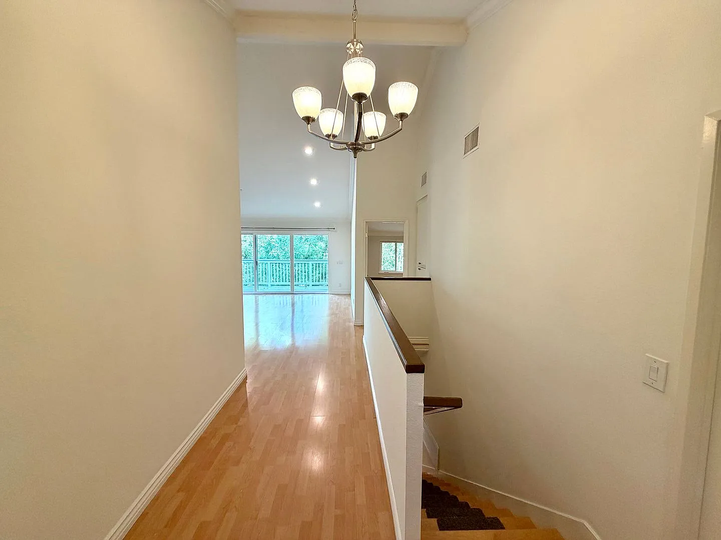 Beautiful 4 bedroom 2.5 bath home in Oak Park — Photo 4