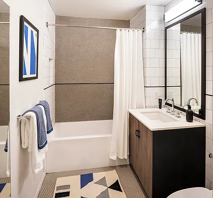 Rented by Brause Realty | media 22