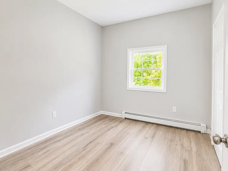 253 Beachview St #B — Photo 8