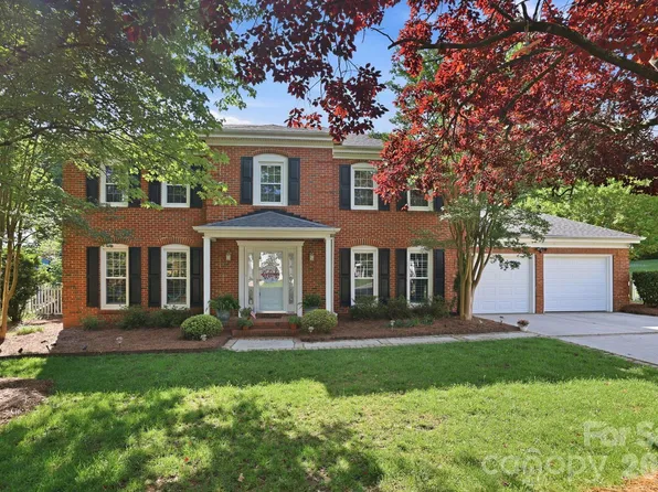 4612 Deanscroft Dr, Charlotte, NC 28226