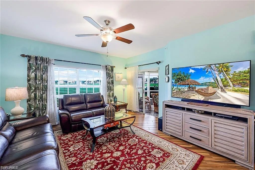 3 bed, 2.0 bath, 1222 sqft, $6,000 — Photo 2