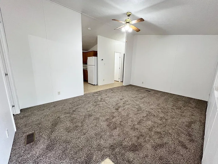 7826 E Juanita Ave — Photo 2