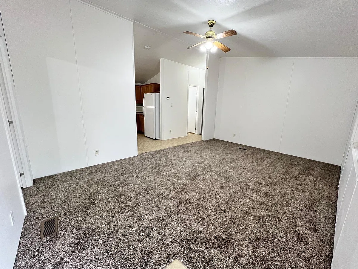 Building Photo - 7826 E Juanita Ave