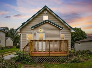 303 S Ash St, Stanwood, IA 52337