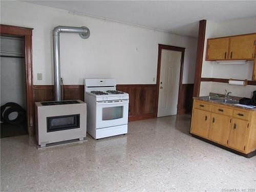 2nd image of 127 Farmington Ave #3