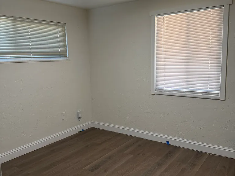 1240 Q St — Photo 14