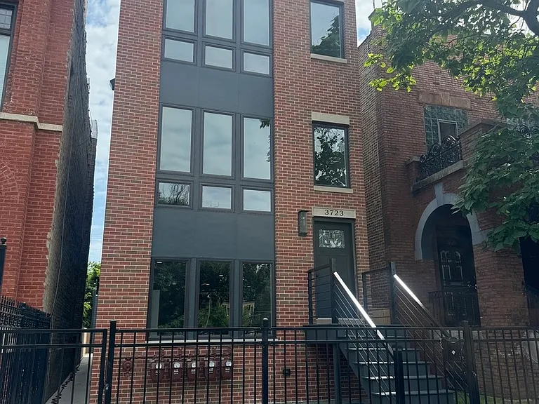 3723 S Lake Park Ave #0 — Photo 1