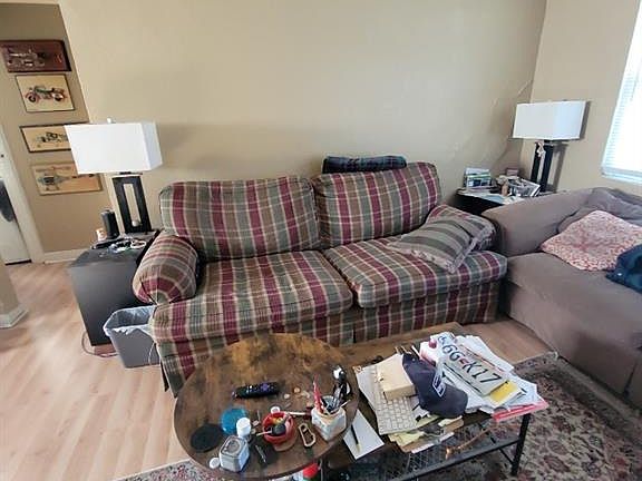 3rd image of 8441 Lydia Ave