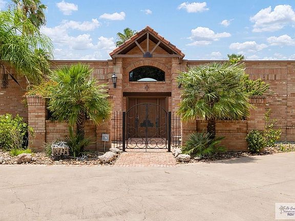 3rd image of 5116 El Jardin Cir