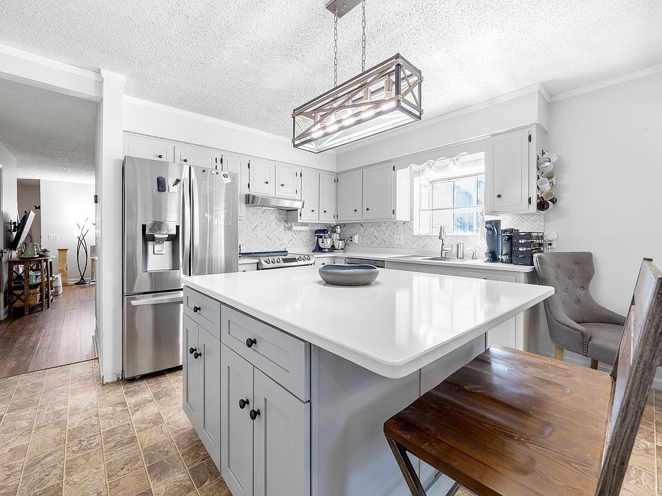 1st image of 3506 New Windsor Ct