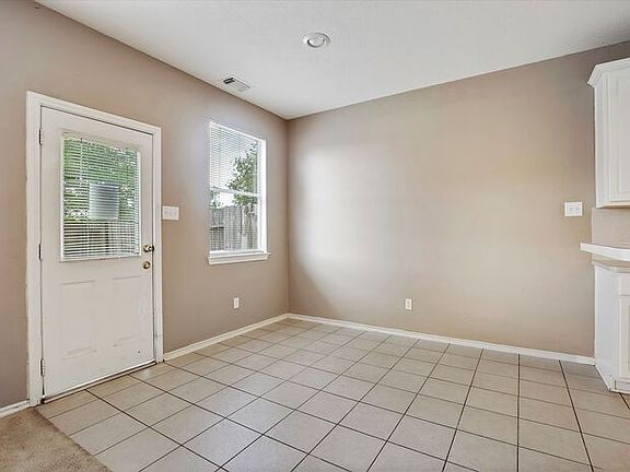 5th image of 8763 Thistlemoor Ln