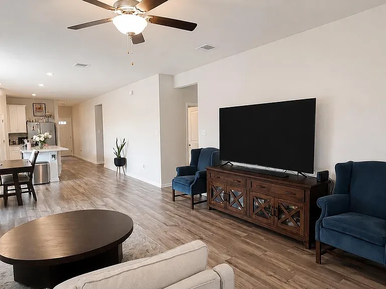 101 Javans Nest — Photo 5