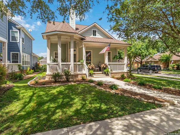 2212 Cotton Blvd, New Braunfels, TX 78130