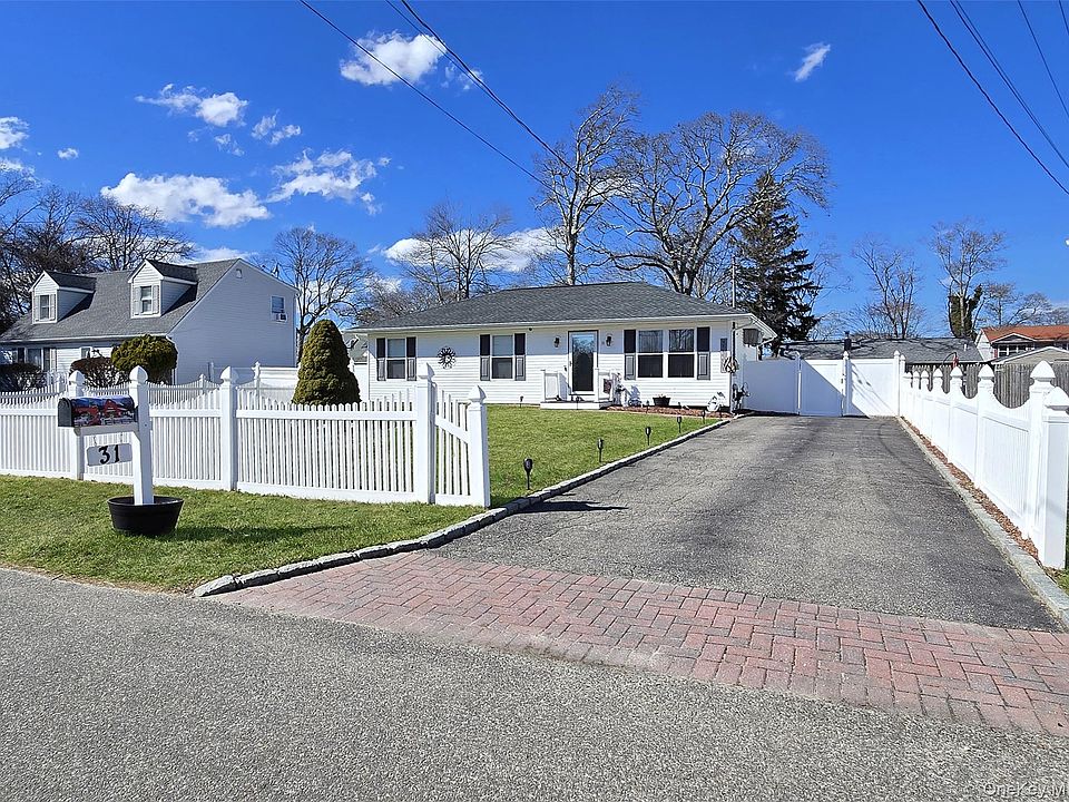 1st image of 31 Stanley Drive