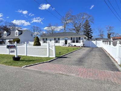 31 Stanley Drive, Shirley, NY, 11967