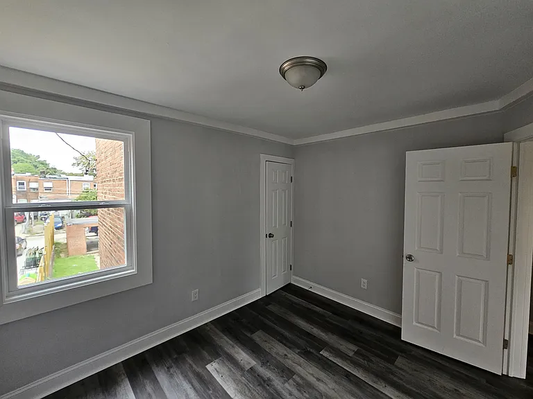 6921 Holabird Ave — Photo 4