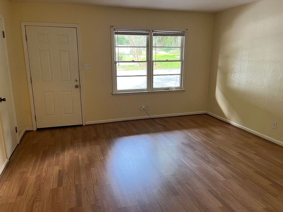 1st image of 100 Lankford Cir Unit A4