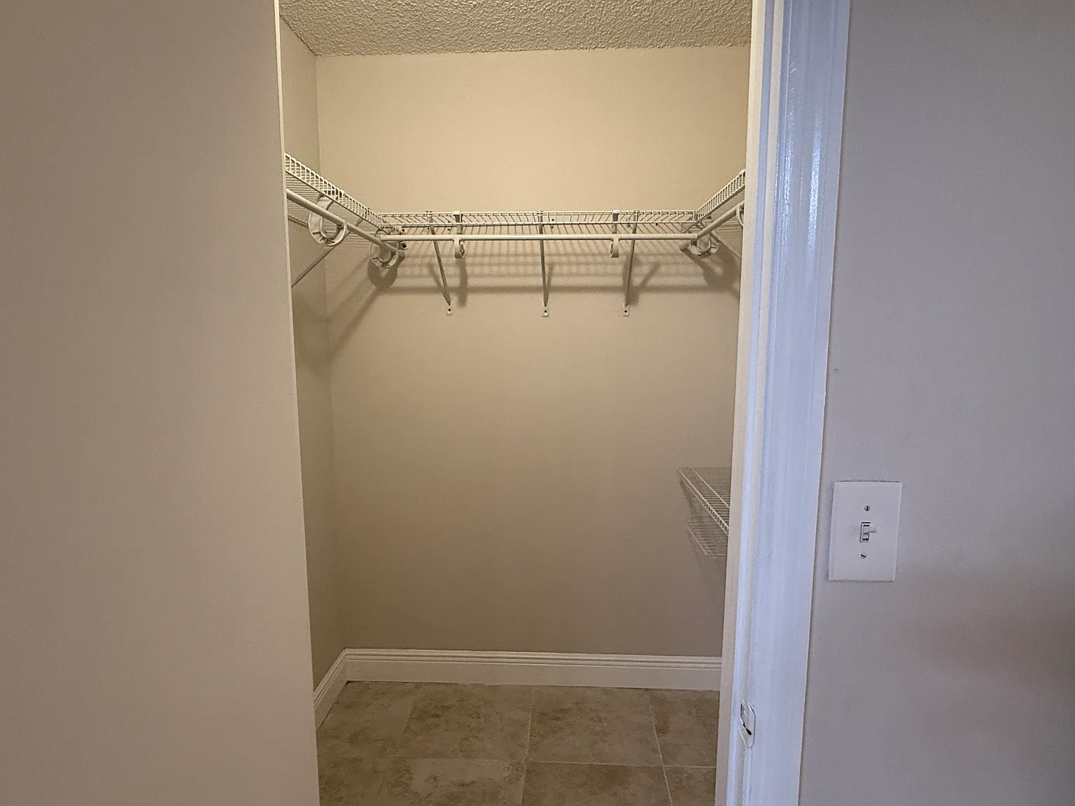 2866 S University Dr — Photo 3