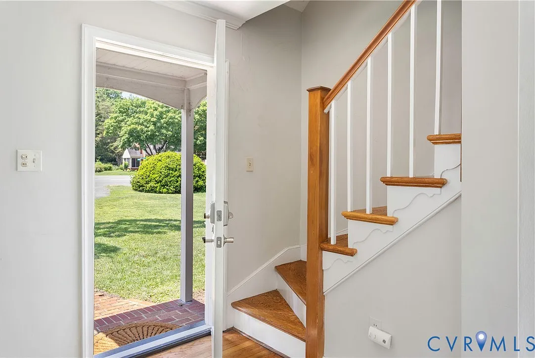 3 bed, 2.0 bath, 1578 sqft, $2,350 — Photo 4