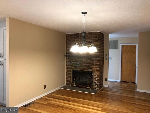 3rd image of 15735 Vista Dr