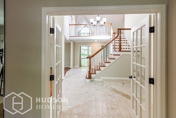 3rd image of 19 Ironwood Ct