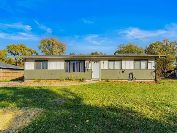 767-1 Heritage Rd, Valparaiso, IN 46385