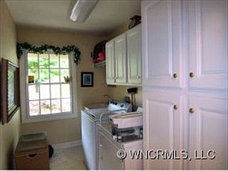 3rd image of 802 Peregrine Dr