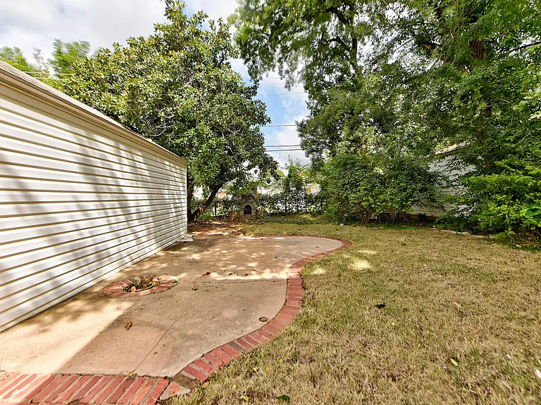2529 NW 26th St — Photo 55