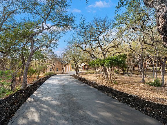 5th image of 16227 San Cayetano