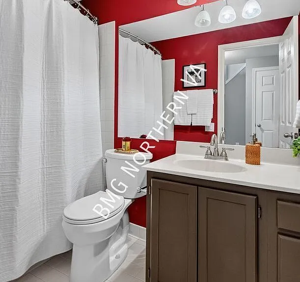 43790 Laburnum Sq — Photo 31