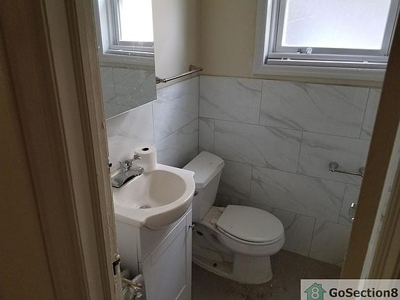3rd image of 10929 Liverpool St APT 2