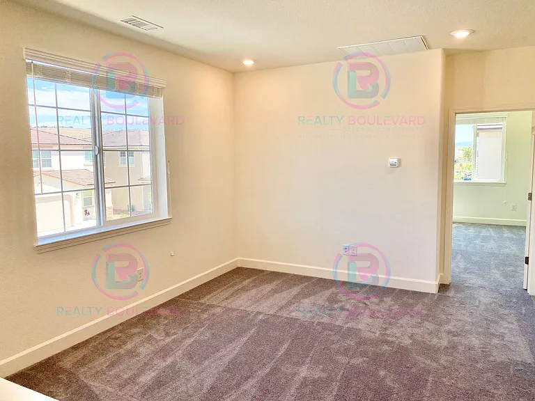 1127 Winter Hawk Way — Photo 11