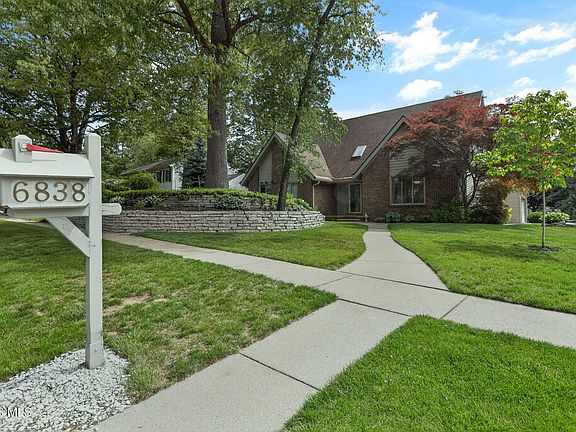 2nd image of 6838 Oakshade Rd