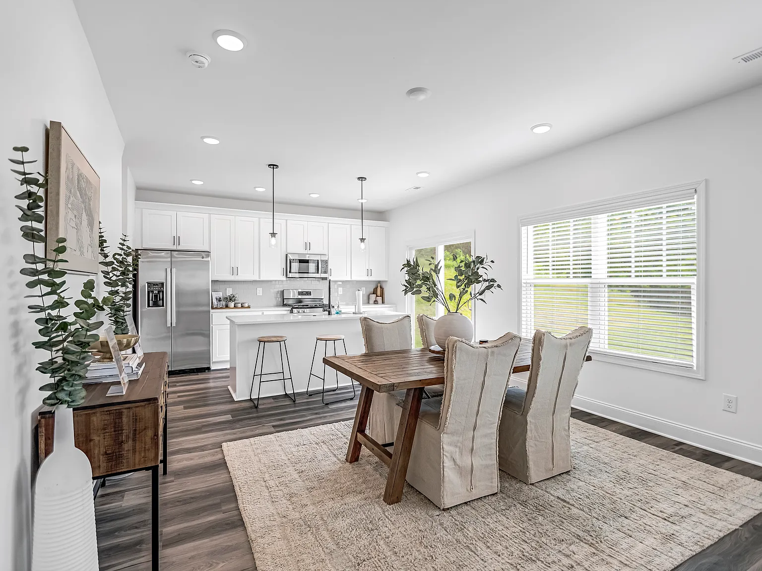 Amber Vista — Photo 1