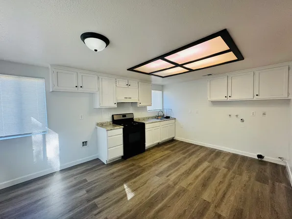 5809 Fairfax Rd #1, Bakersfield, CA 93306