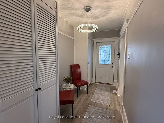 4th image of 512 18th St E