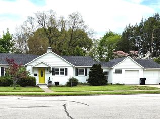 1004 E Woodside St, South Bend, IN 46614