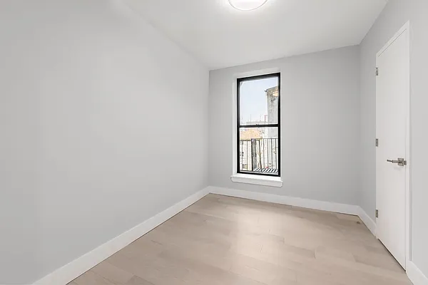 Rented by Compass | media 6