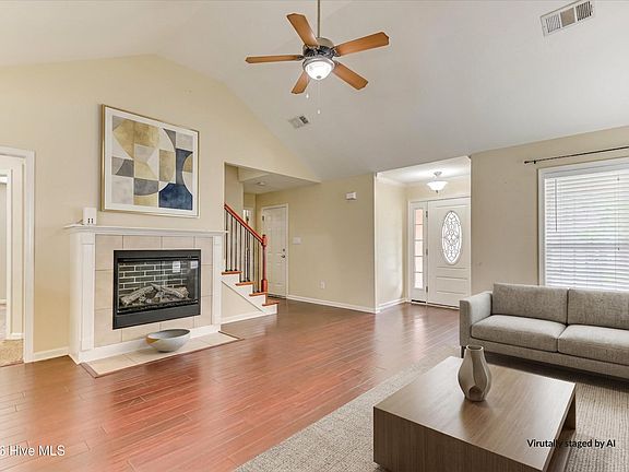 4th image of 1080 Grove Landing Lane