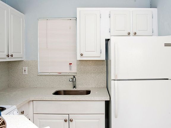 4th image of 251 172nd St APT 132