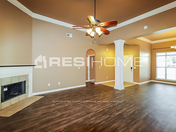 5th image of 284 Silver Creek Pkwy