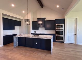 6471 McChesney Dr, Midlothian, TX 76065