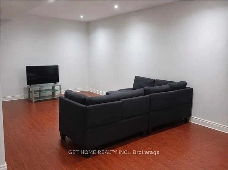 2 bed, $2,000 — Photo 3