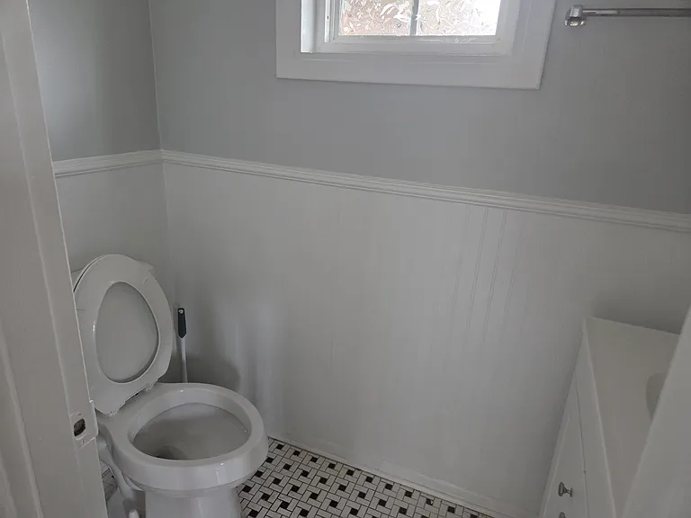 906 Orchard Dr — Photo 3