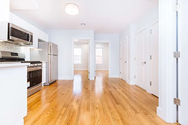 Rented by Nooklyn NYC LLC | media 42