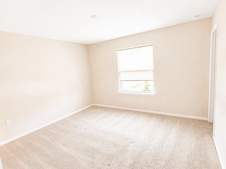 7804 Merchants Way — Photo 8