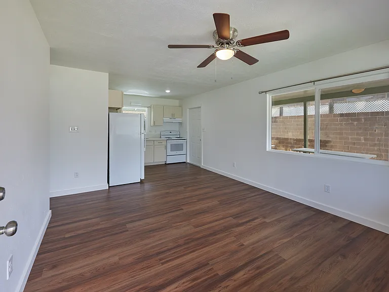 685 Pona Way #A — Photo 3