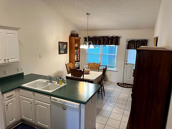 5th image of 2149 Stoney Meadow Dr
